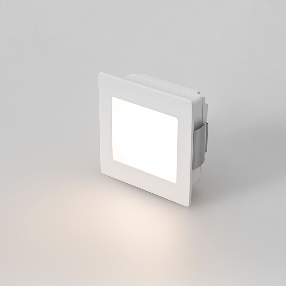 Step Square Diffused 80