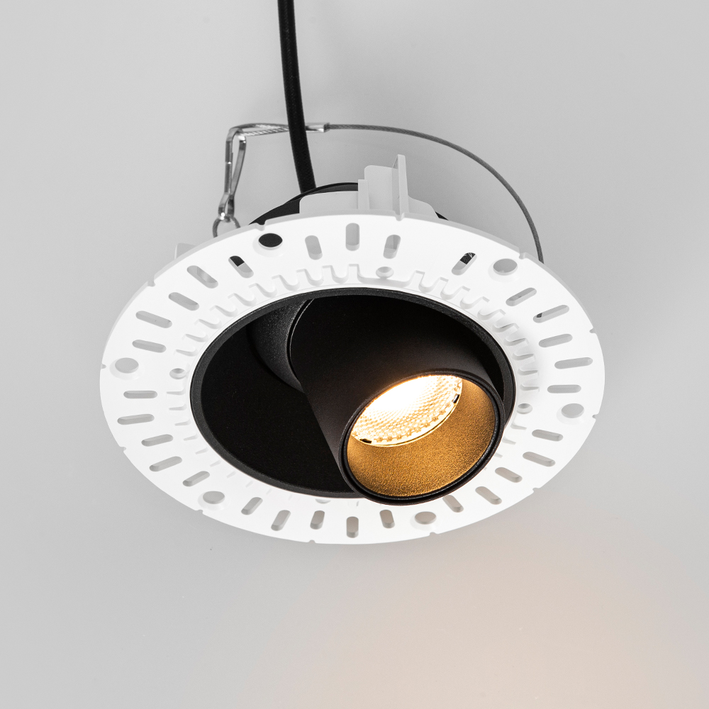 Retractable Trimless 40