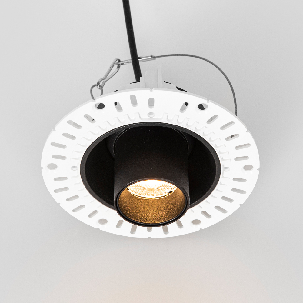 Retractable Trimless 40