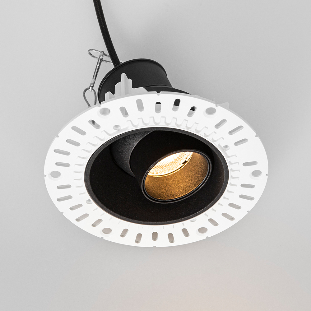 Retractable Trimless 40